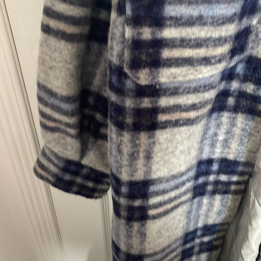 H&M Long Shacket - Picture 4 of 5